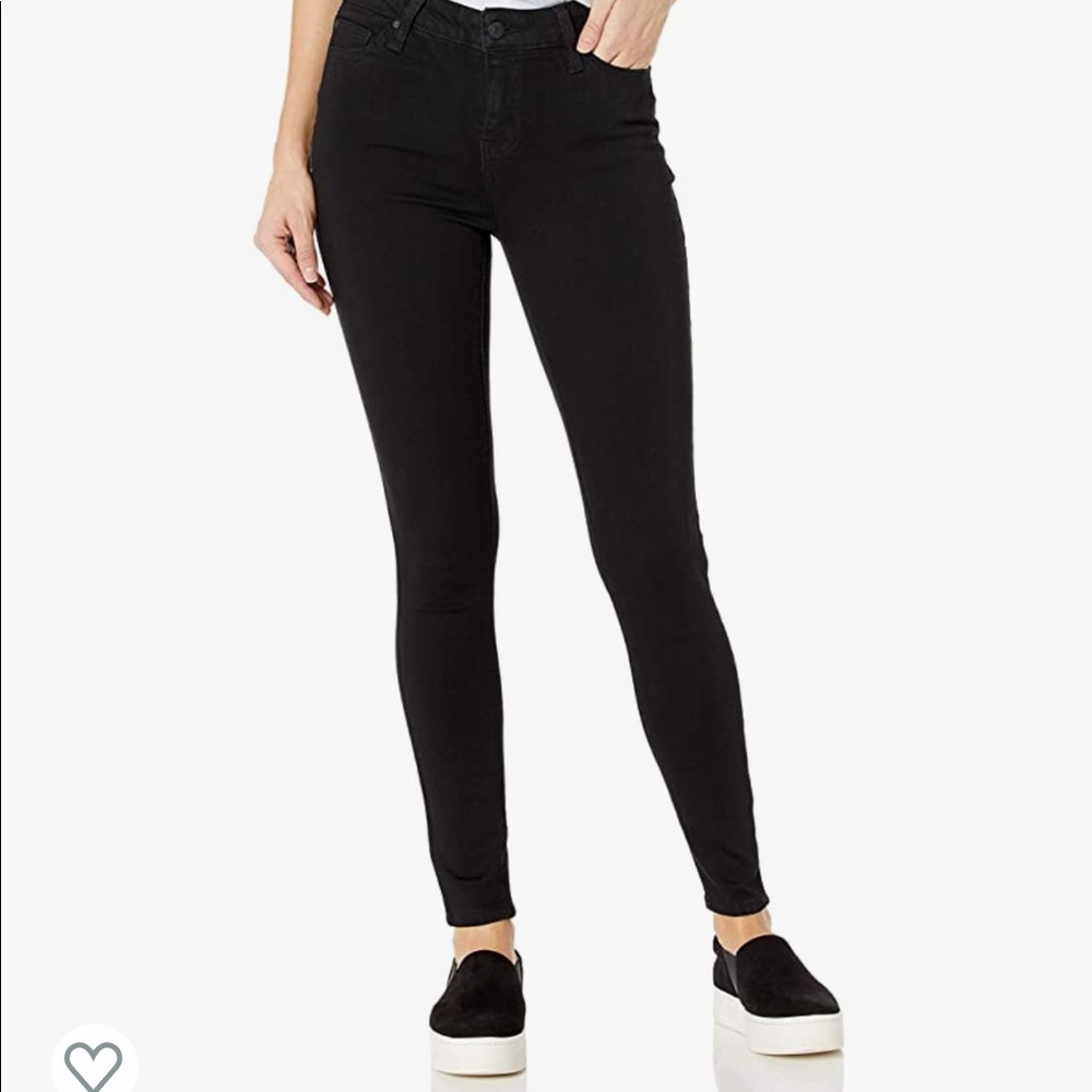 Celebrity pink straight leg stretch
